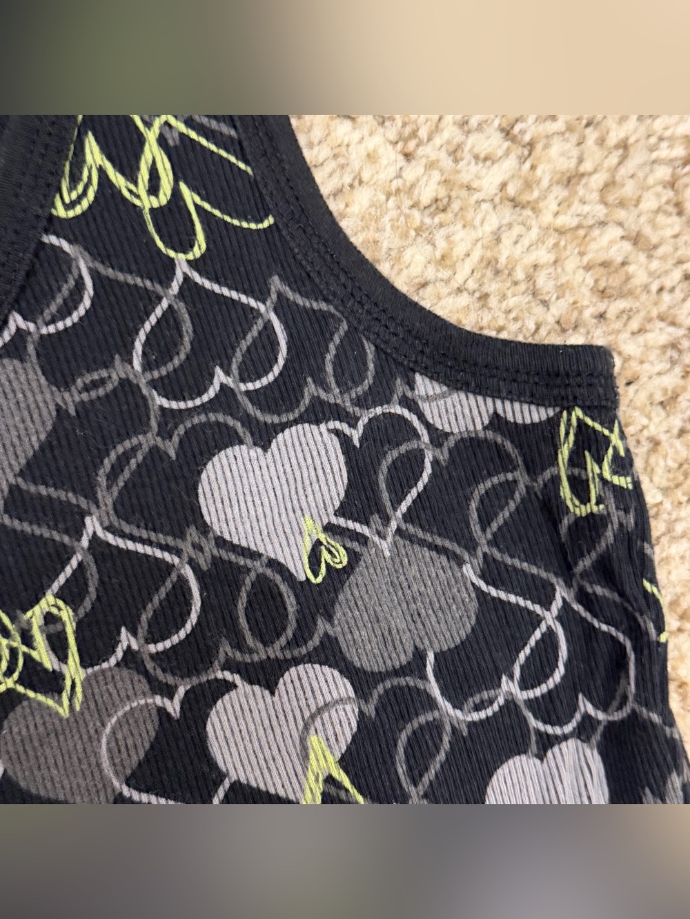 Y2K mcbling emo scene punk rockstar green and black heart tank top - Picture 3 of 5